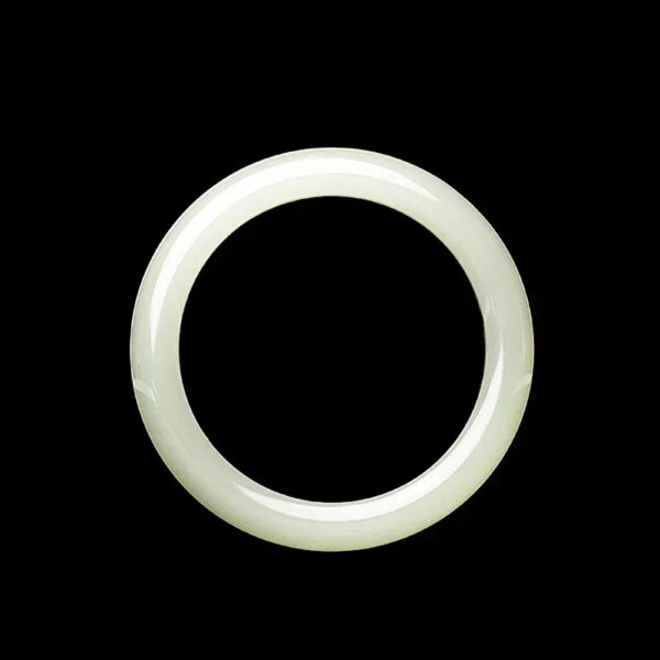 Serenity Glow – Hetian White Jade Bangle